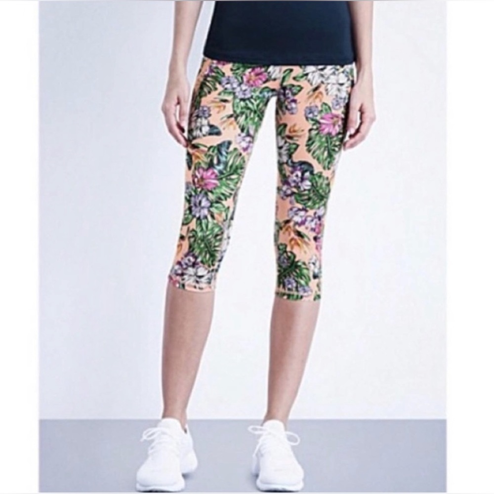 Sweaty Betty | All Day Contour Activewear Capri Cropped Leggings Tropical Print